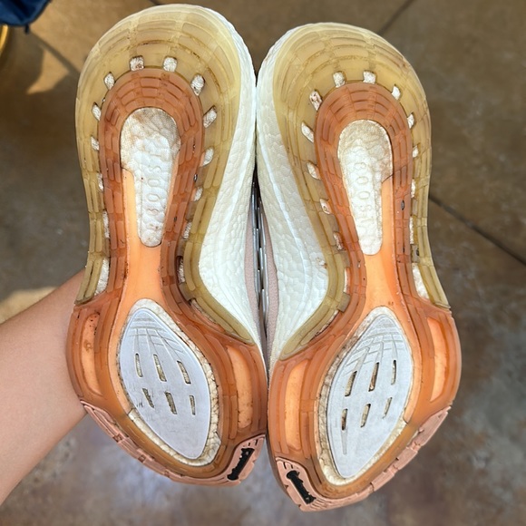 Adidas UltraBoost 21 - Picture 7 of 7